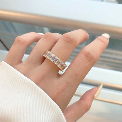 [Love's Uplift]0.75 Carat Elegant Emerald Cut Tennis Ring