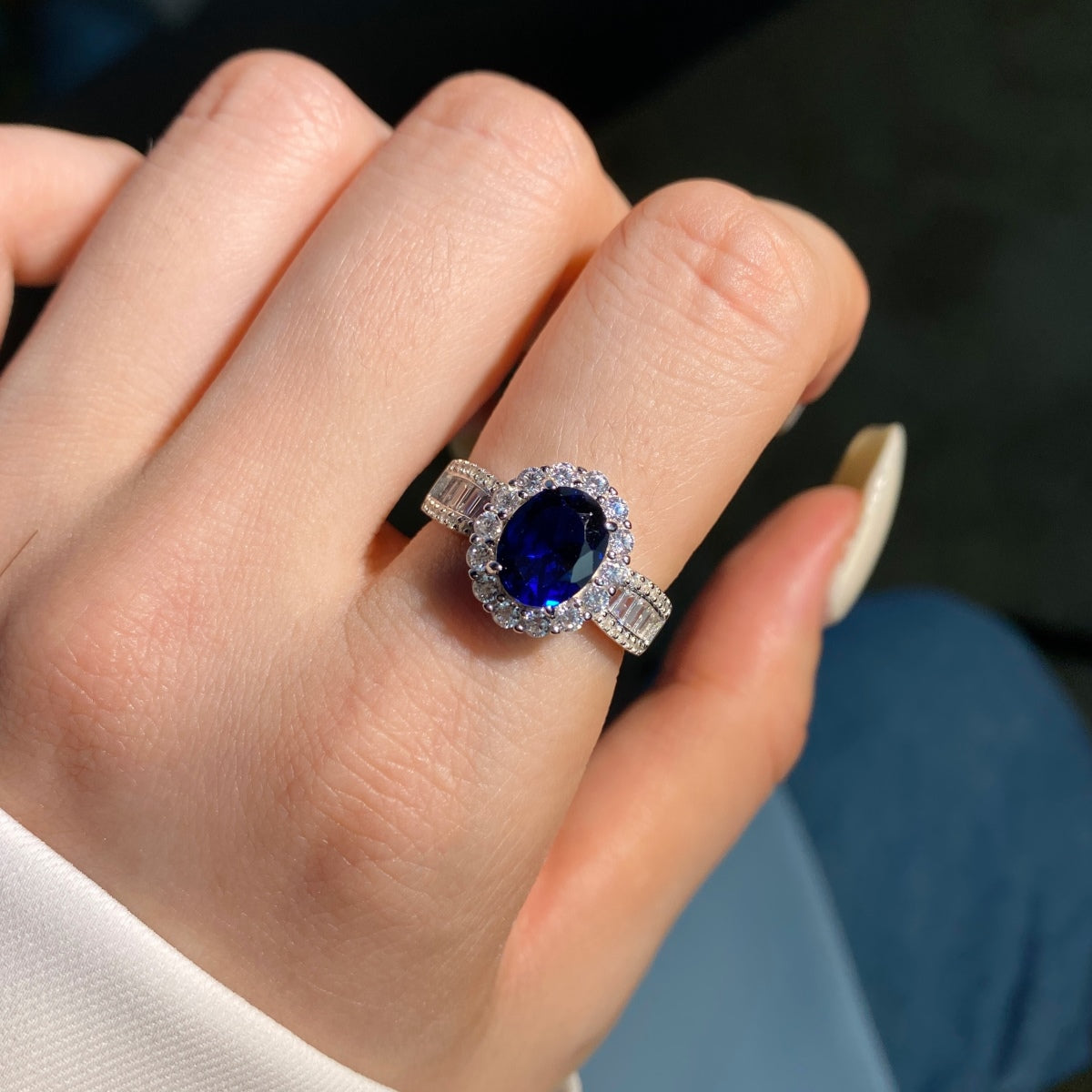 [Love's Uplift]1.5 Carat Dazzling Charming Oval Cut Banquet Ring