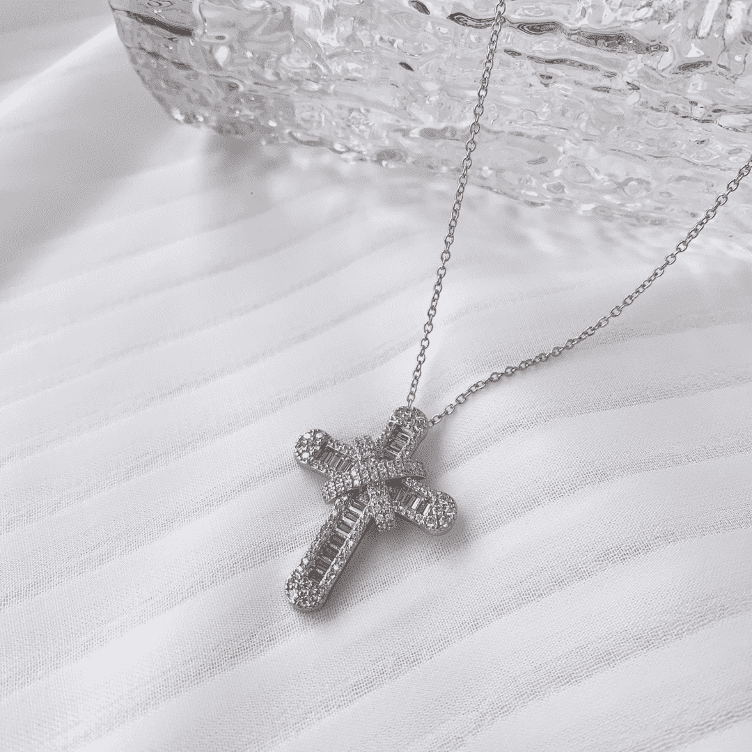 [Love's Uplift]Gypsophila With Dimonds Necklace