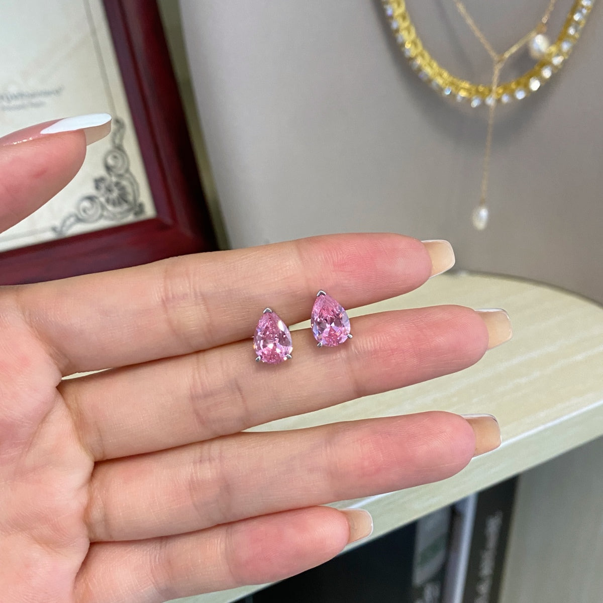 [Love's Uplift]Ornate Water Drop Shape Earrings