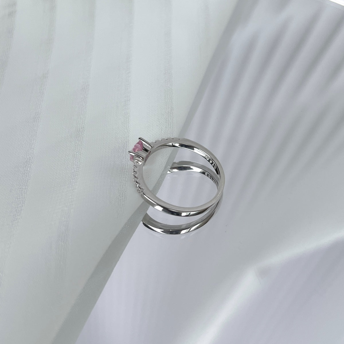 [Love's Uplift]0.5 Carat CaratEternity Charming Heart Shape Lover Ring
