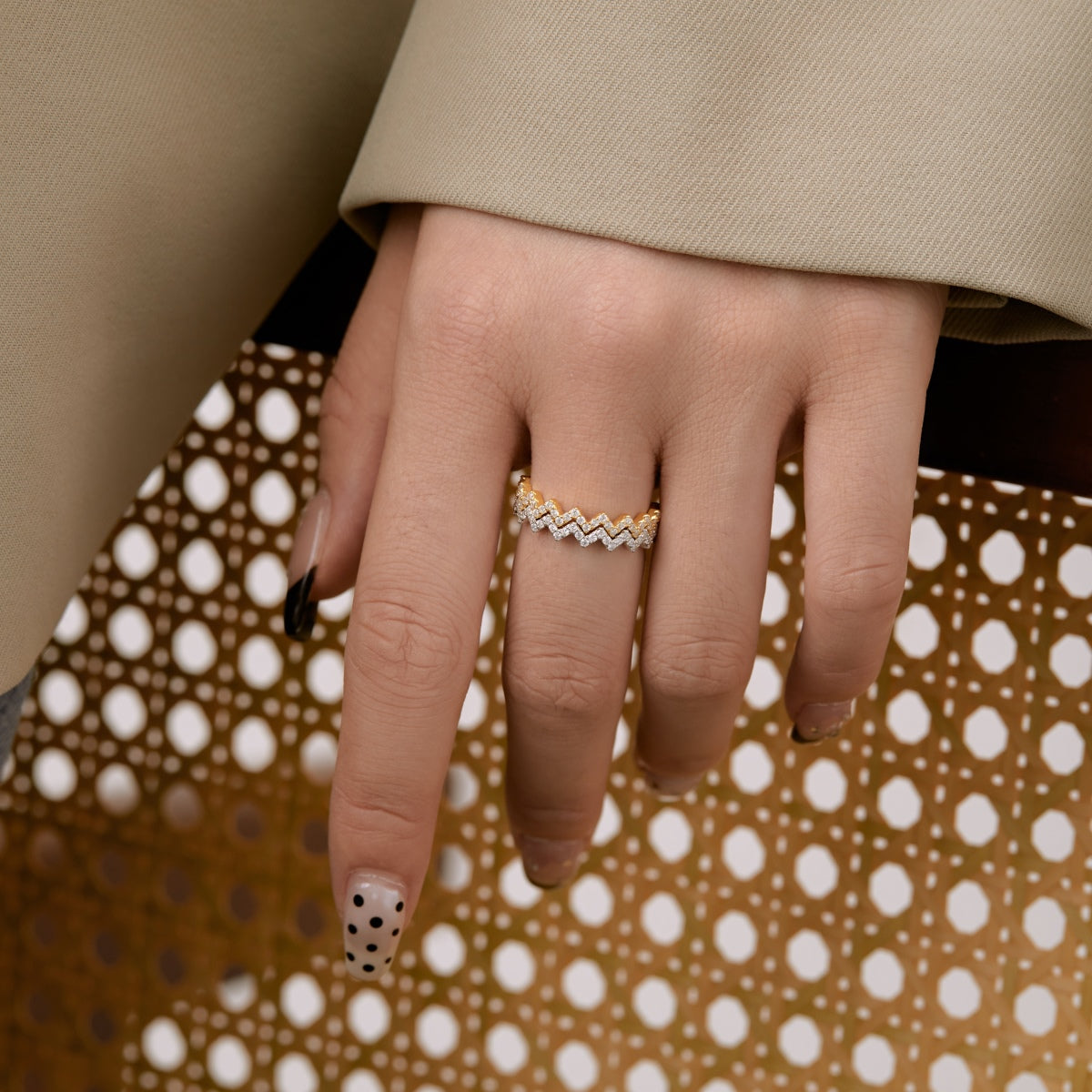 [Love's Uplift]Delicate Enchanting Wave Shape Daily Ring