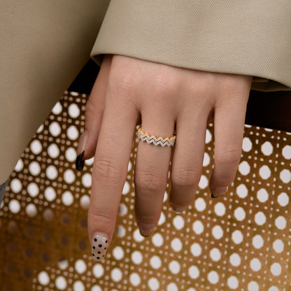 [Love's Uplift]Delicate Enchanting Wave Shape Daily Ring