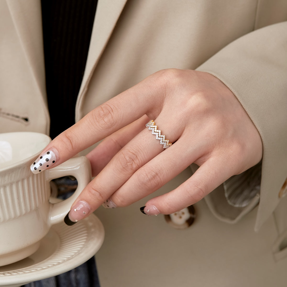 [Love's Uplift]Delicate Enchanting Wave Shape Daily Ring