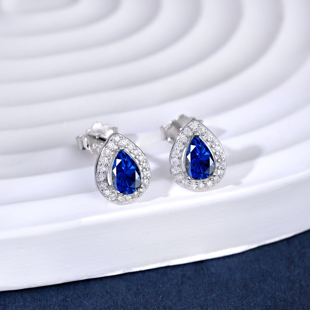 [Love's Uplift]Luxurious Water Drop Shape Earrings