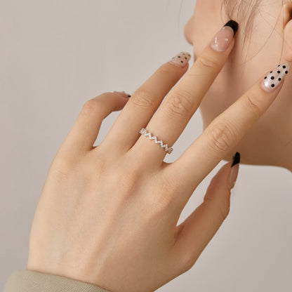 [Love's Uplift]Delicate Enchanting Wave Shape Daily Ring