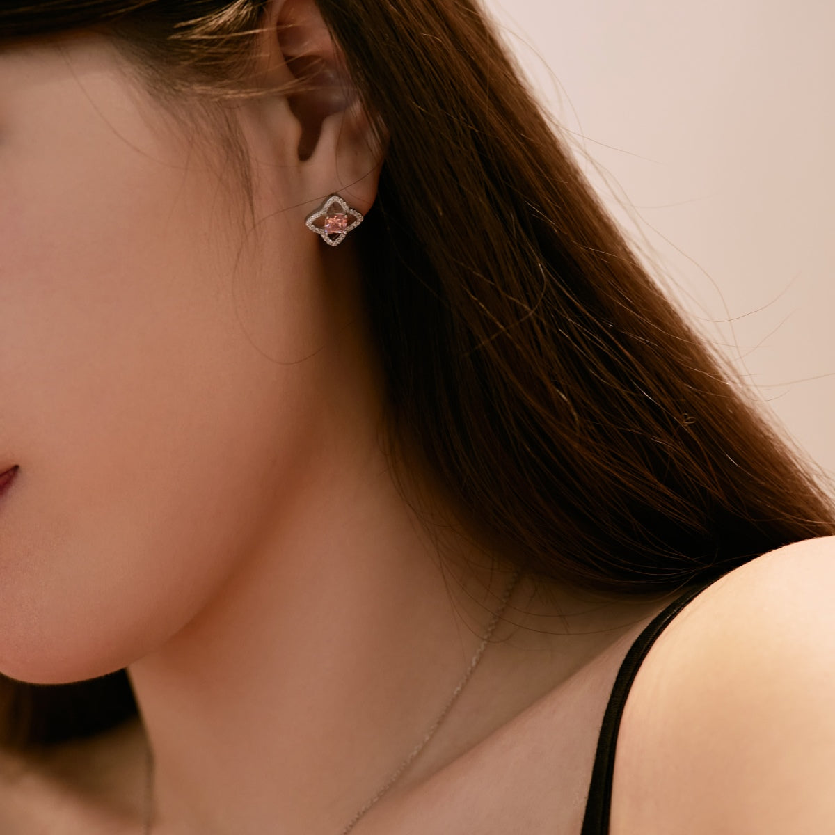 [Love's Uplift]Elegant Star Shape Princess Cut Daily Earrings