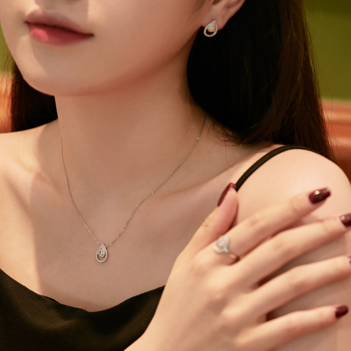 [Love's Uplift]Sparkling Delicate Water Drop Shape Daily Earrings