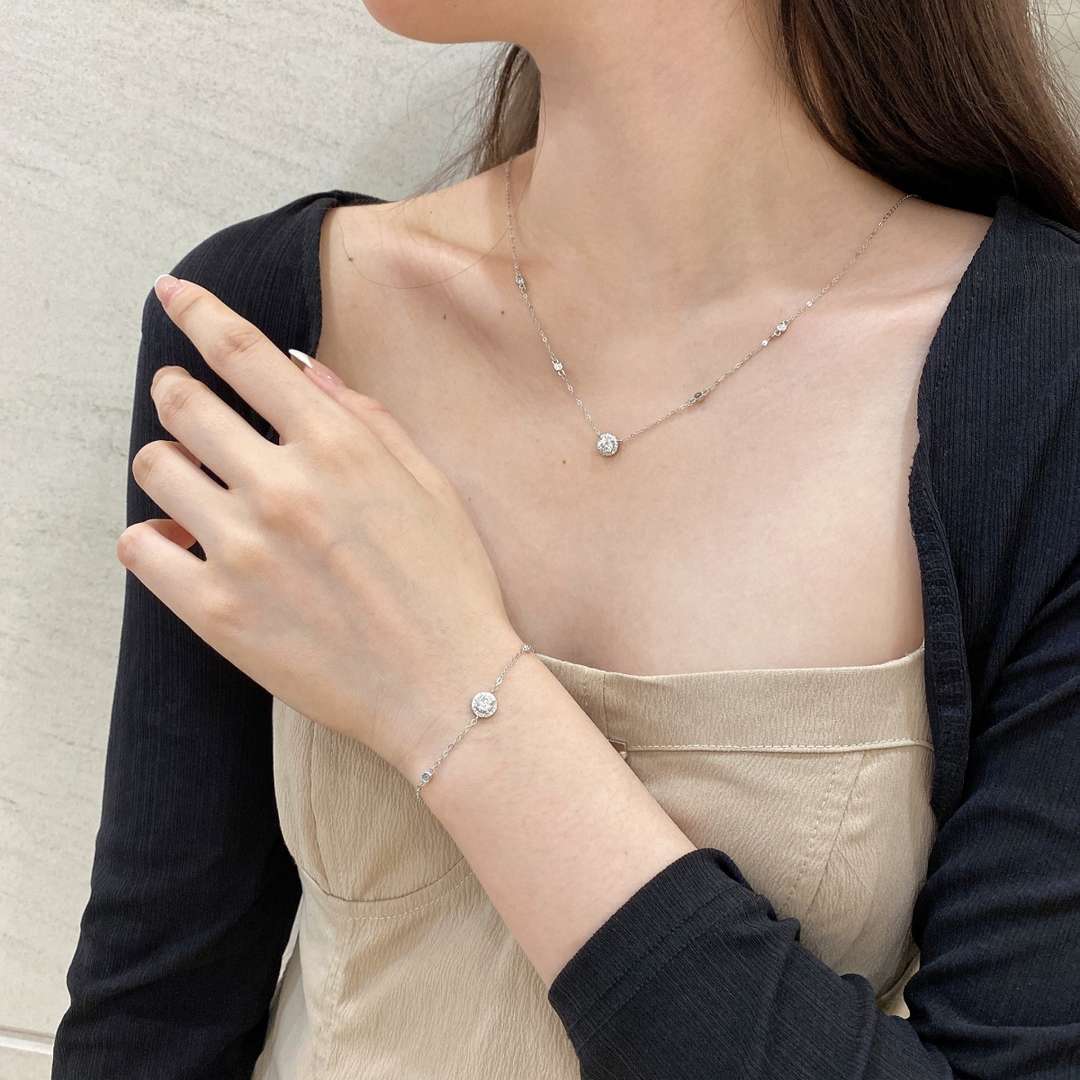 [Love's Uplift]Dazzling Round Cut Shape Bracelet