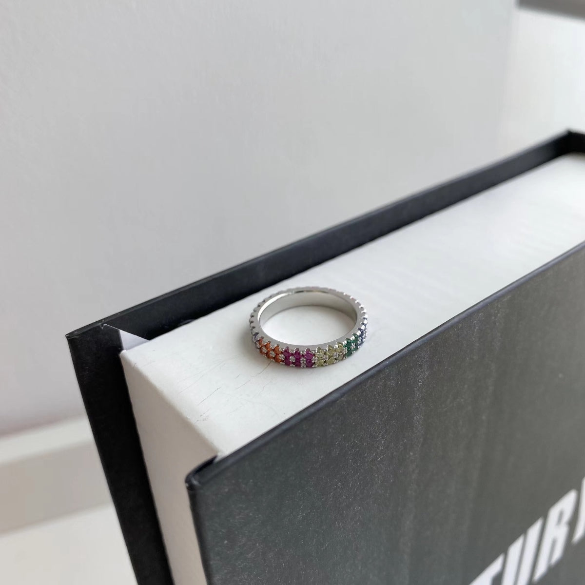 [Love's Uplift]Unique Colorful Round Cut Tennis Ring