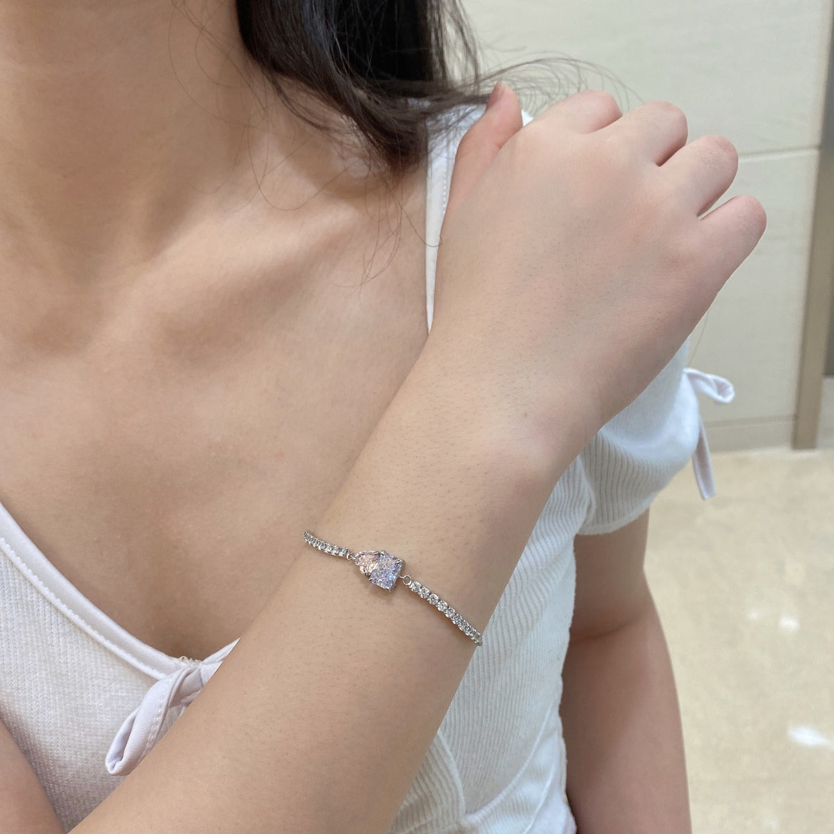 [Love's Uplift]Dazzling Unique Multi Shape Lover Bracelet
