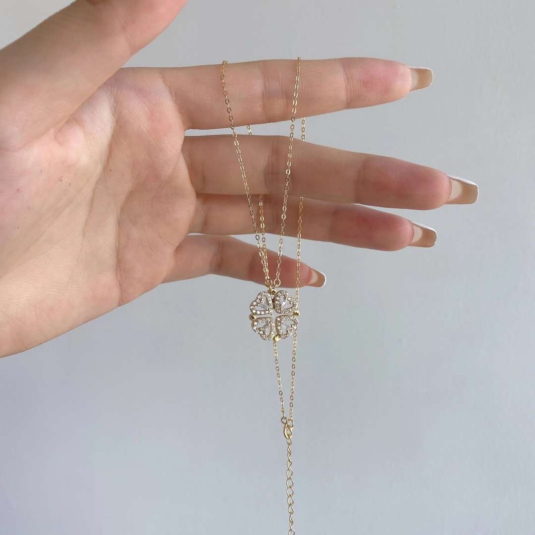 [Love's Uplift]Ornate Heart Cut Flower Shape Necklace