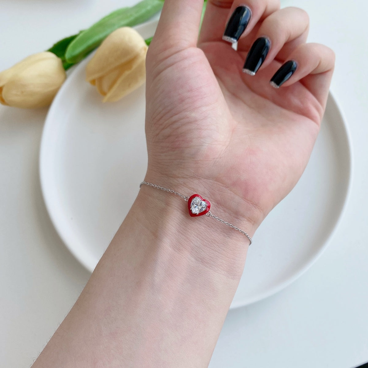 [Love's Uplift]Sparkling Romantic Heart Shape Lover Bracelet