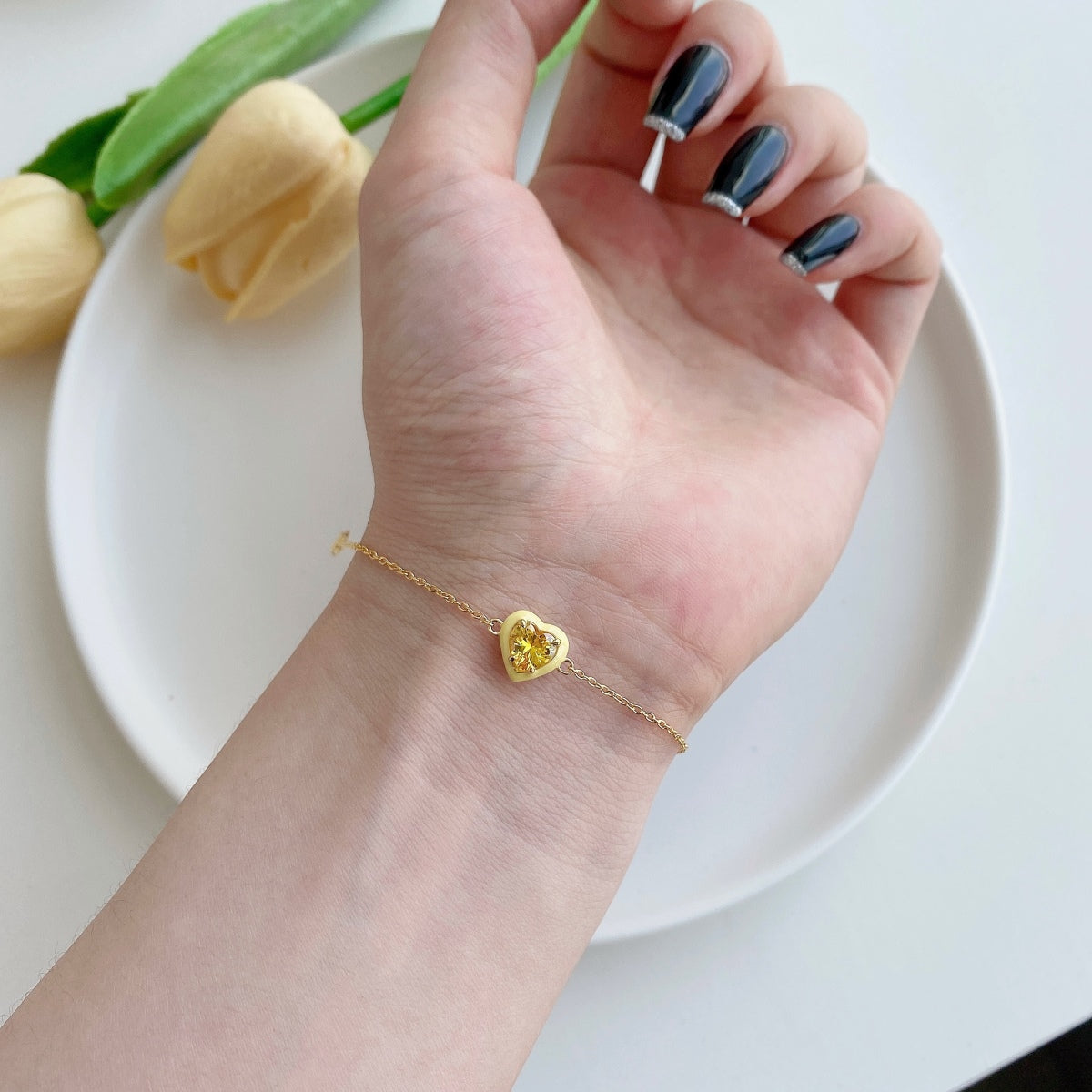[Love's Uplift]Sparkling Romantic Heart Shape Lover Bracelet