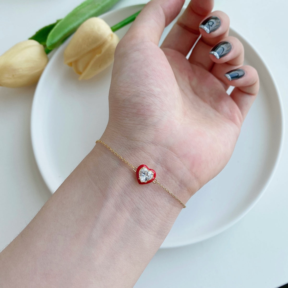[Love's Uplift]Sparkling Romantic Heart Shape Lover Bracelet