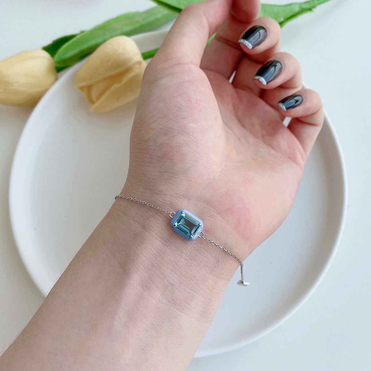 [Love's Uplift]2.0 Carat Sparkling Colorful Emerald Cut Daily Bracelet