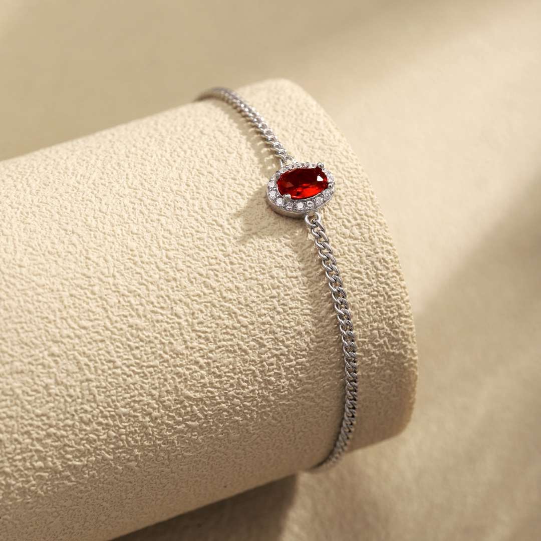 [Love's Uplift]Exquisite Oval Shape Bracelet