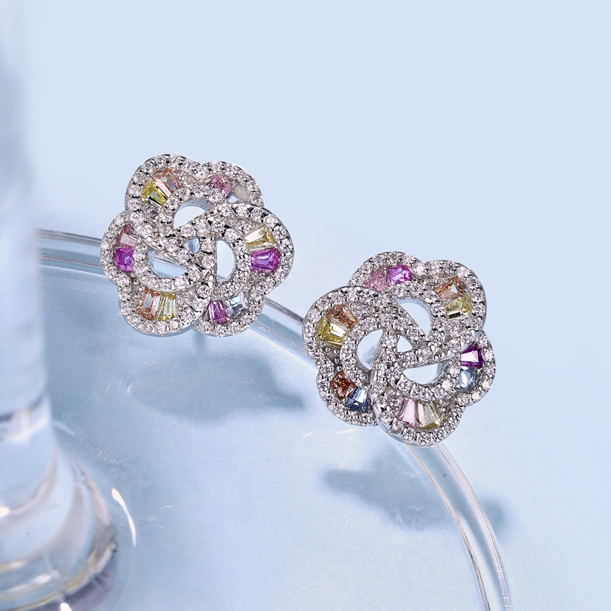 [Love's Uplift]Exquisite Flower Shape Daily Earrings