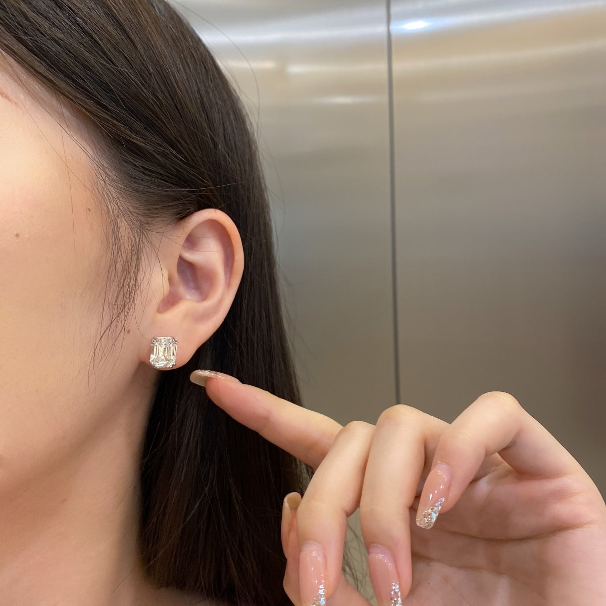 [Love's Uplift]Dazzling Square Shape Earrings