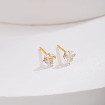 [Love's Uplift]Sparkling Heart Shaped Simple Earrings
