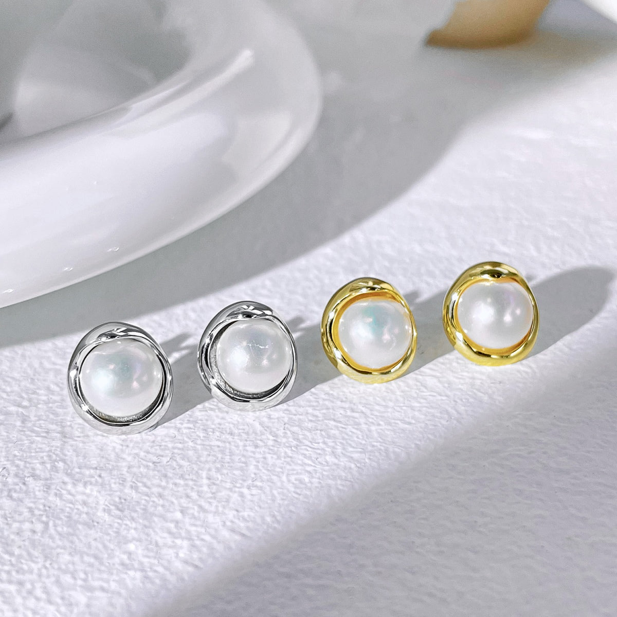 [Love's Uplift]Dainty Bread Pearl Earrings