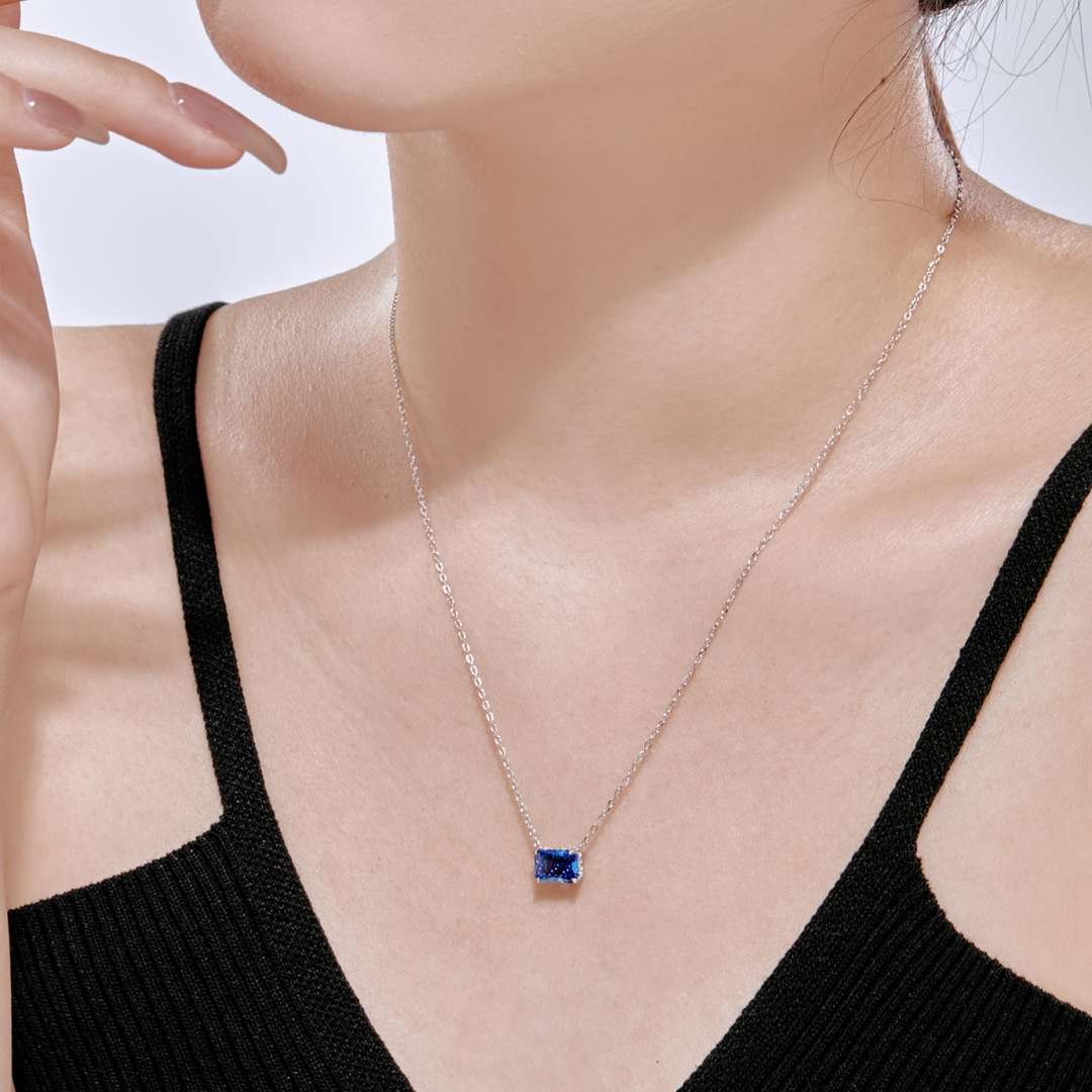 [Love's Uplift]Luxurious Square Shape Colorful Necalack