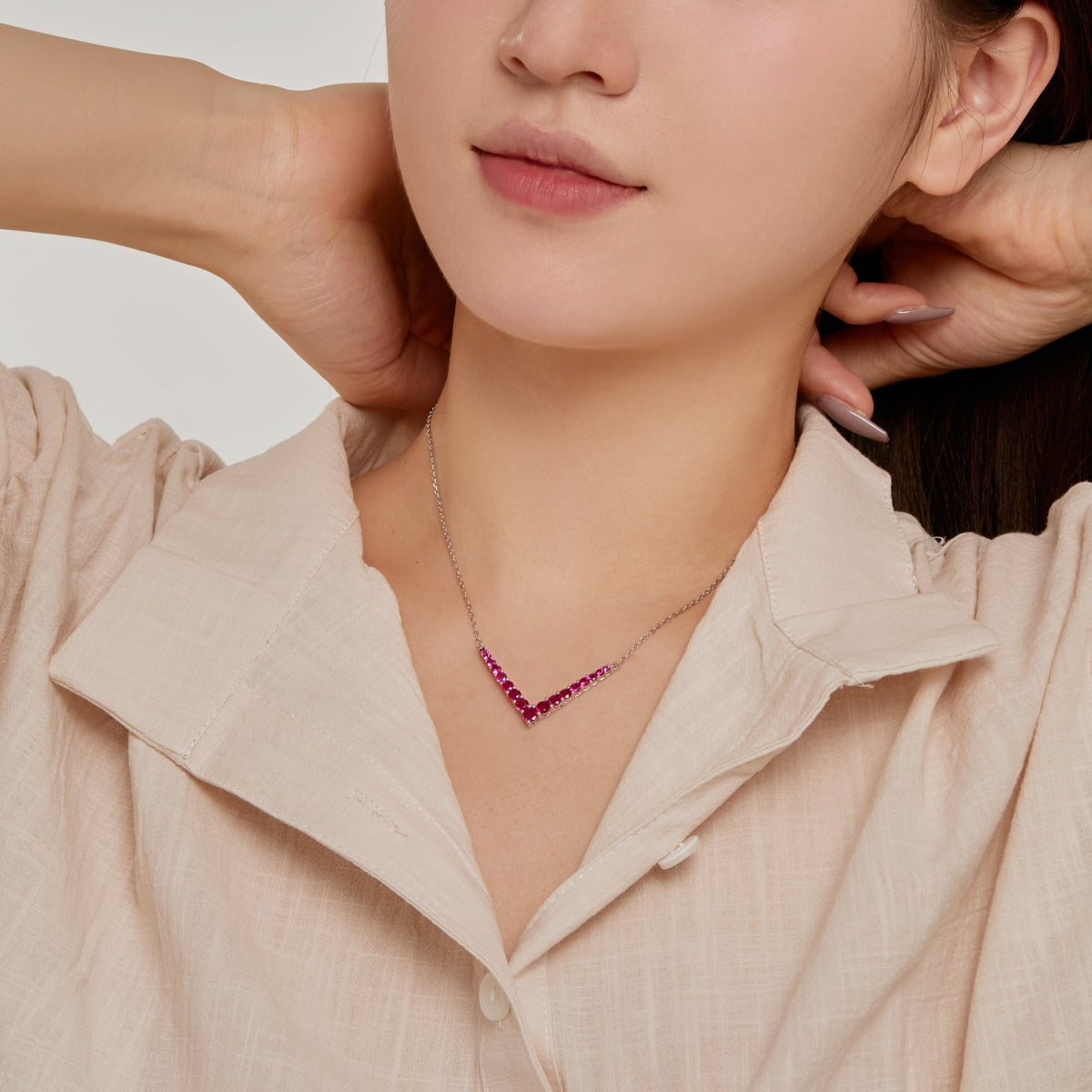 [Love's Uplift]Ornate Round Cut Necklace