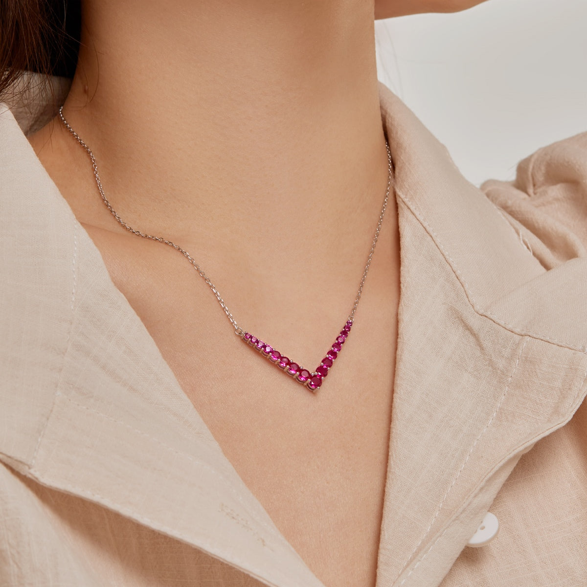 [Love's Uplift]Ornate Round Cut Necklace