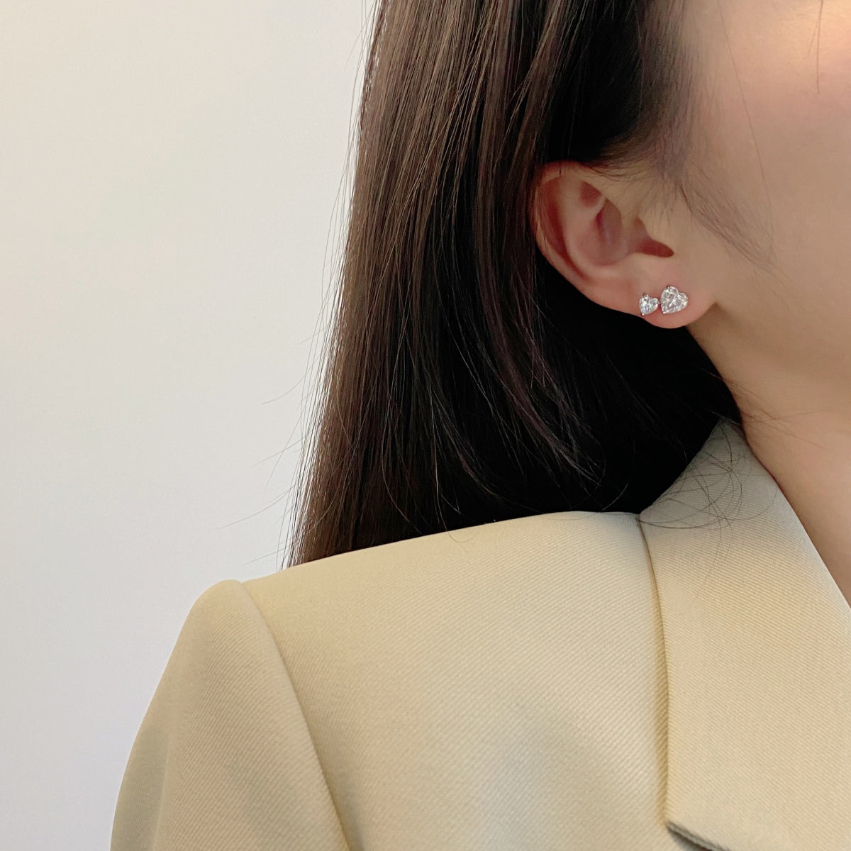 [Love's Uplift]Double Heart-Shape Classic Princess Style Earrings