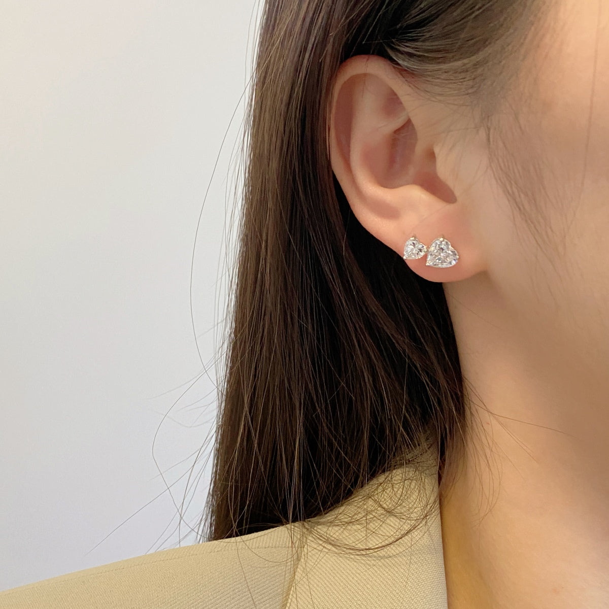 [Love's Uplift]Double Heart-Shape Classic Princess Style Earrings