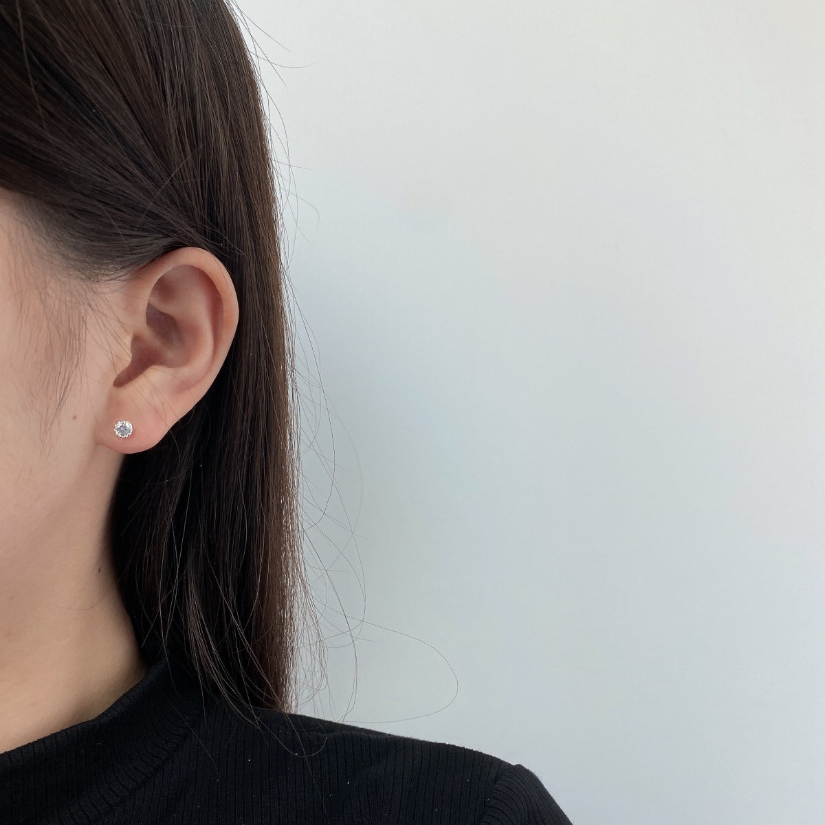 [Love's Uplift]Sparkling Colorful Round Shape Earrings