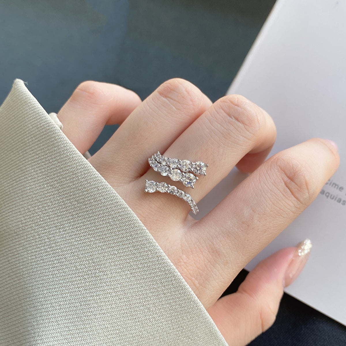 [Love's Uplift]Unique Vivid Snake Shape Daily Ring