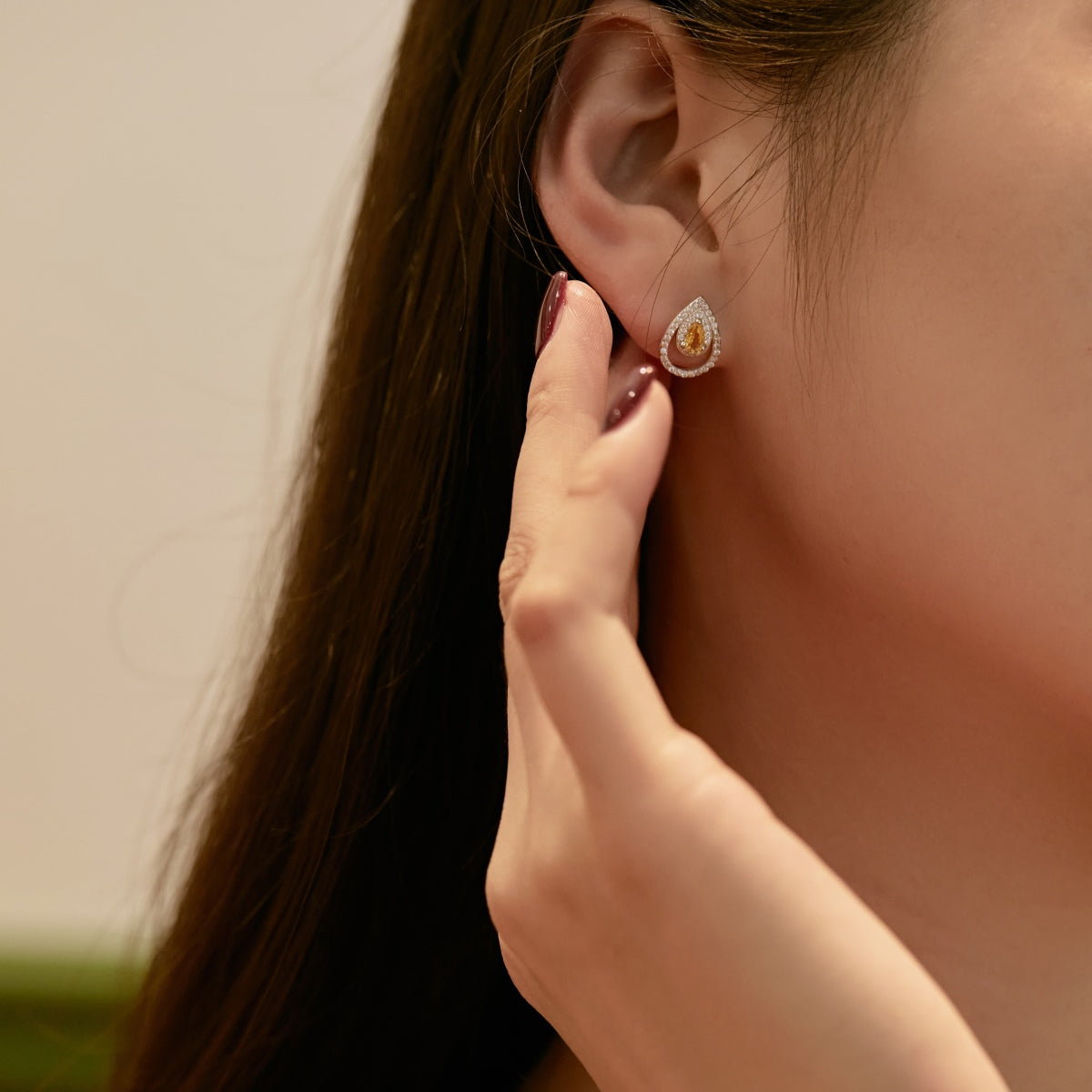 [Love's Uplift]Sparkling Delicate Water Drop Shape Daily Earrings