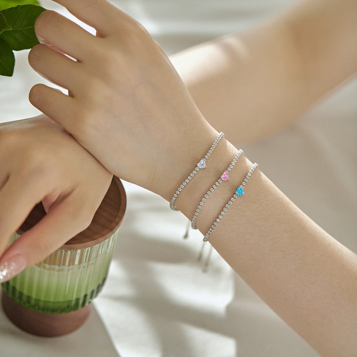 [Love's Uplift]0.5 Carat Elegant Romantic Heart Shape Lover Bracelet