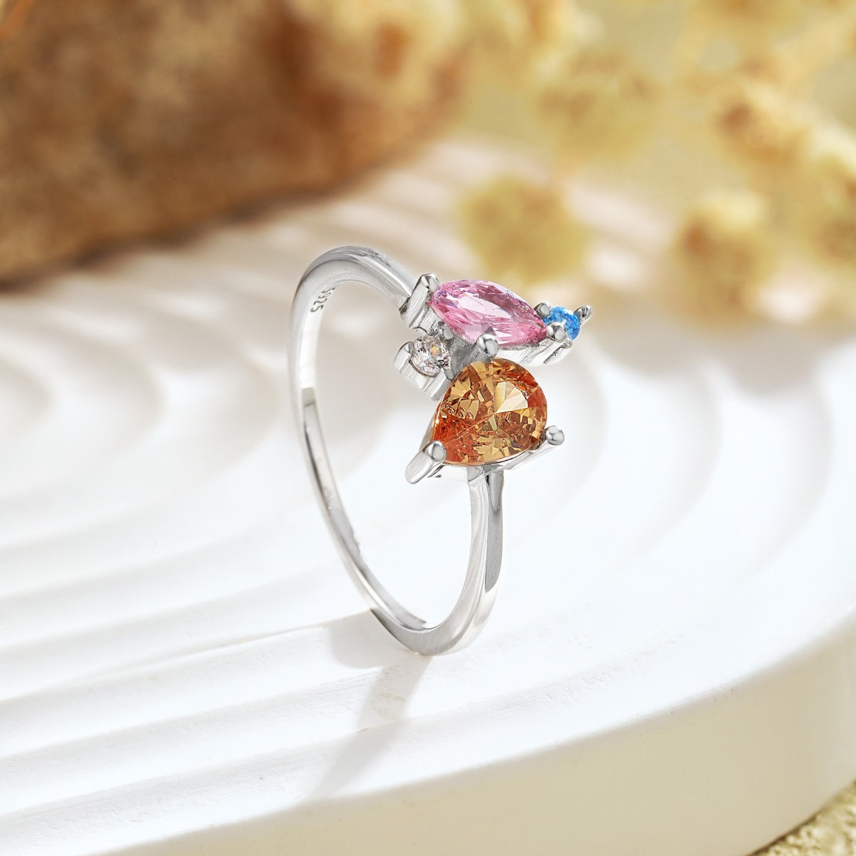 [Love's Uplift]Radiant Colorful Multi Cut Daily Ring