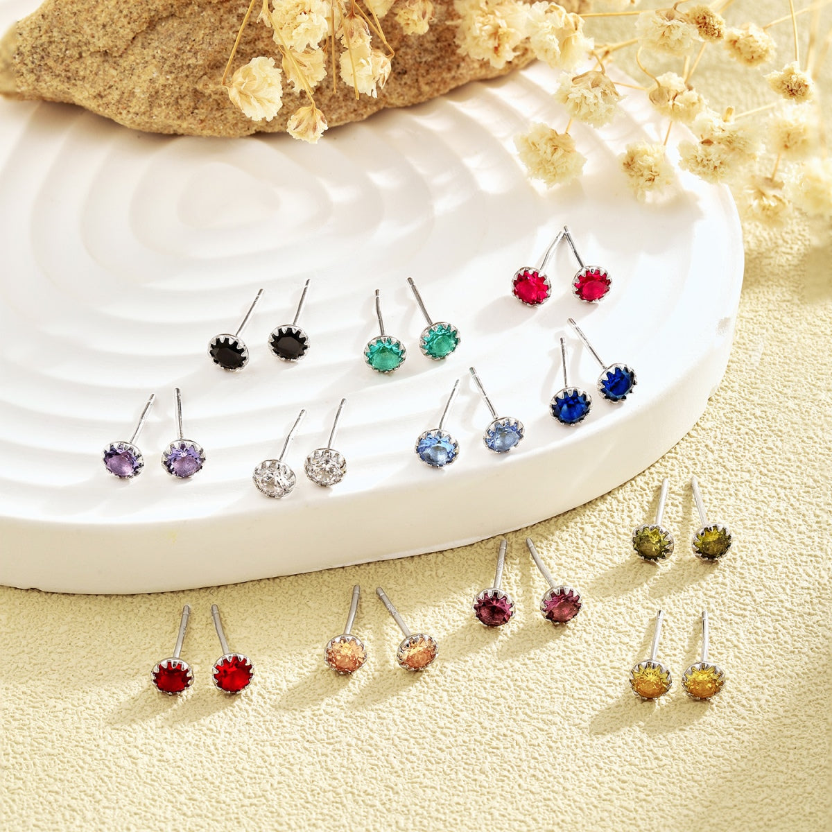 [Love's Uplift]Sparkling Colorful Round Shape Earrings
