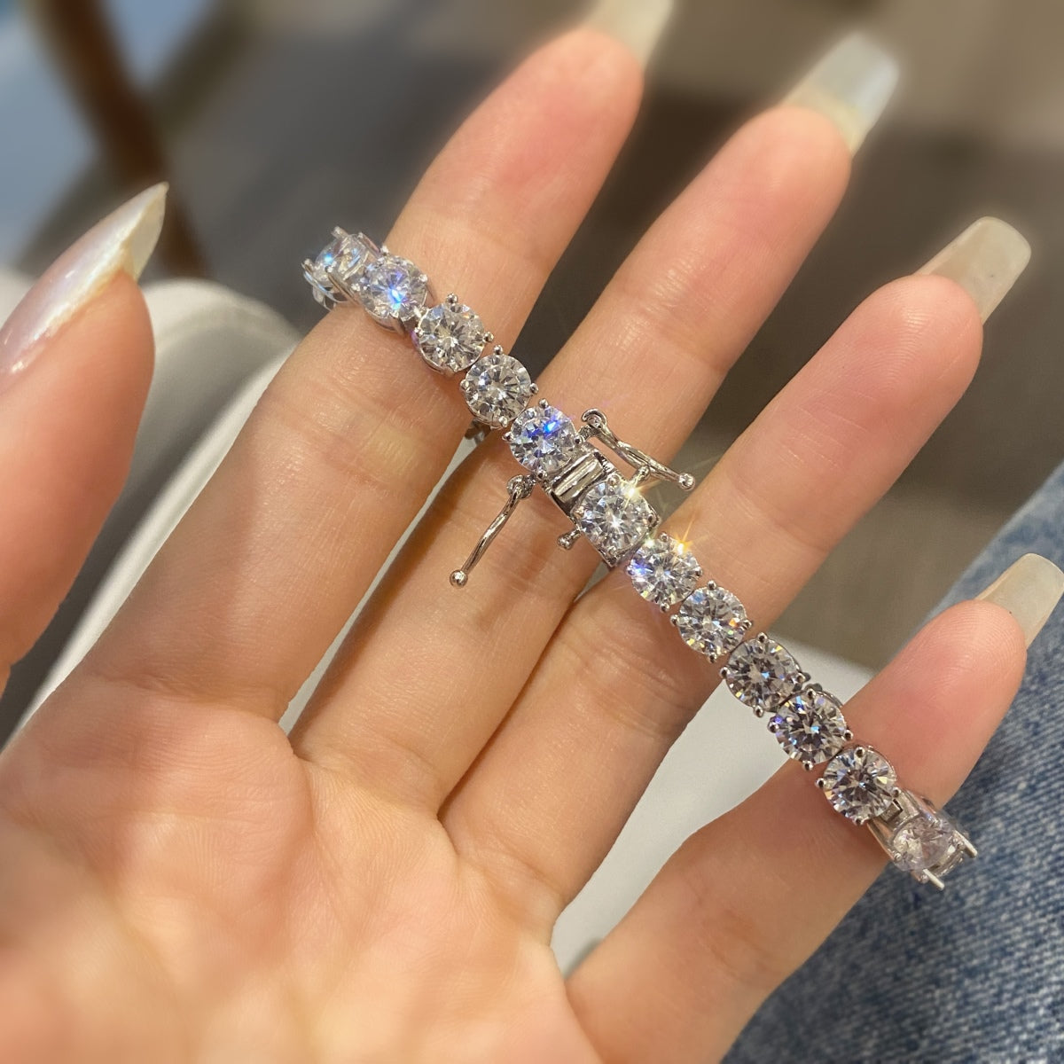 [Love's Uplift]0.75 Carat Dazzling Round Cut Wedding Bracelet