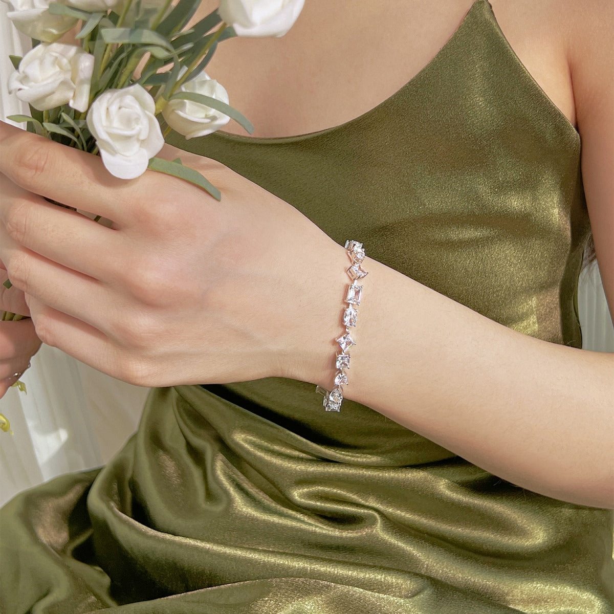 [Love's Uplift]Unique Exquisite Multi Cut Daily Bracelet