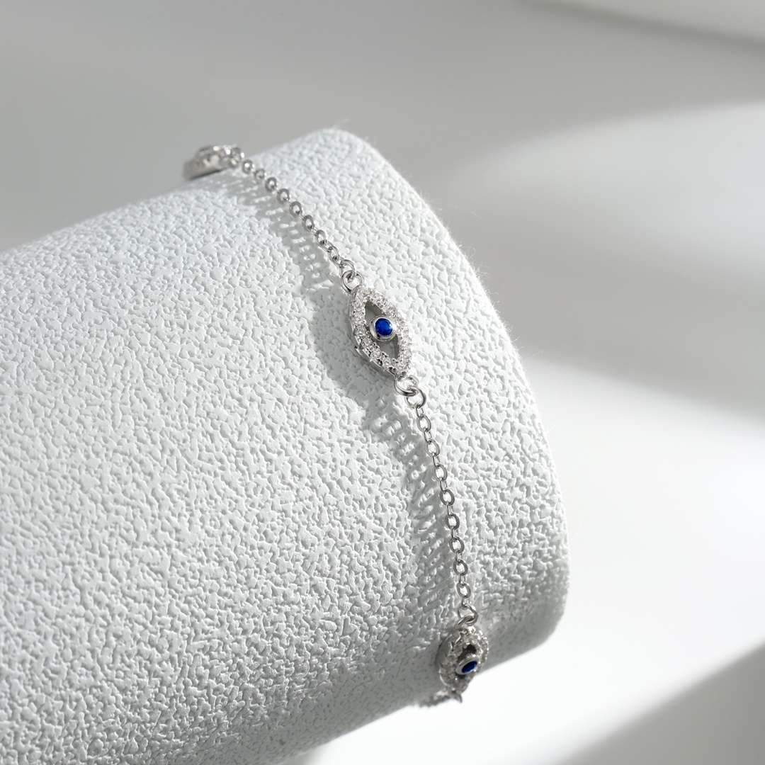 [Love's Uplift]Evil Eye Shape Pendent Necklace