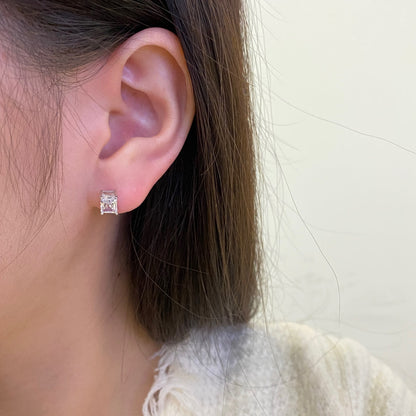 [Love's Uplift]Stylish Shiny Rectangular Center Stone Stud Earrings