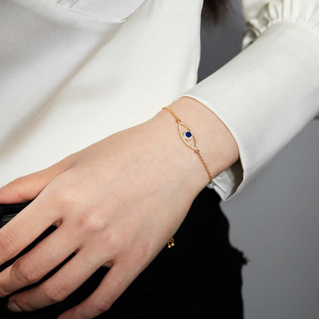 [Love's Uplift]Devil's Eye Hollow Design Bracelet