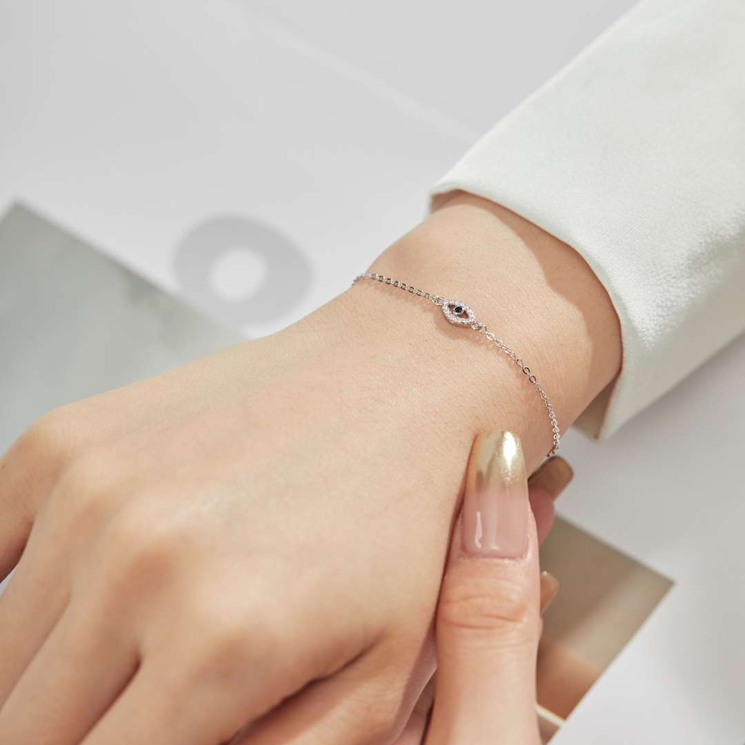 [Love's Uplift]Evil Eye Shape Necklace