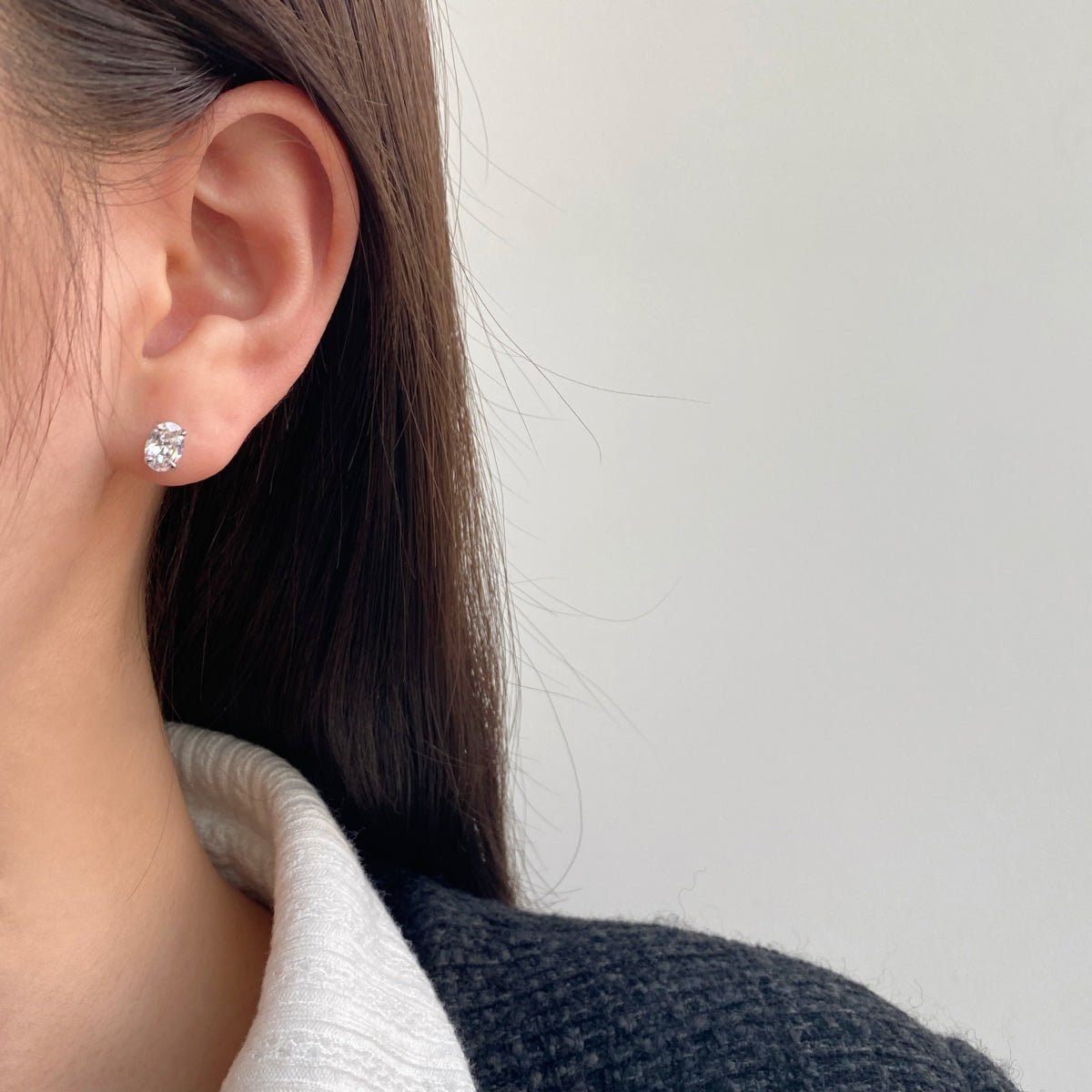 [Love's Uplift]Oval Classic Dignified Elegant Earrings