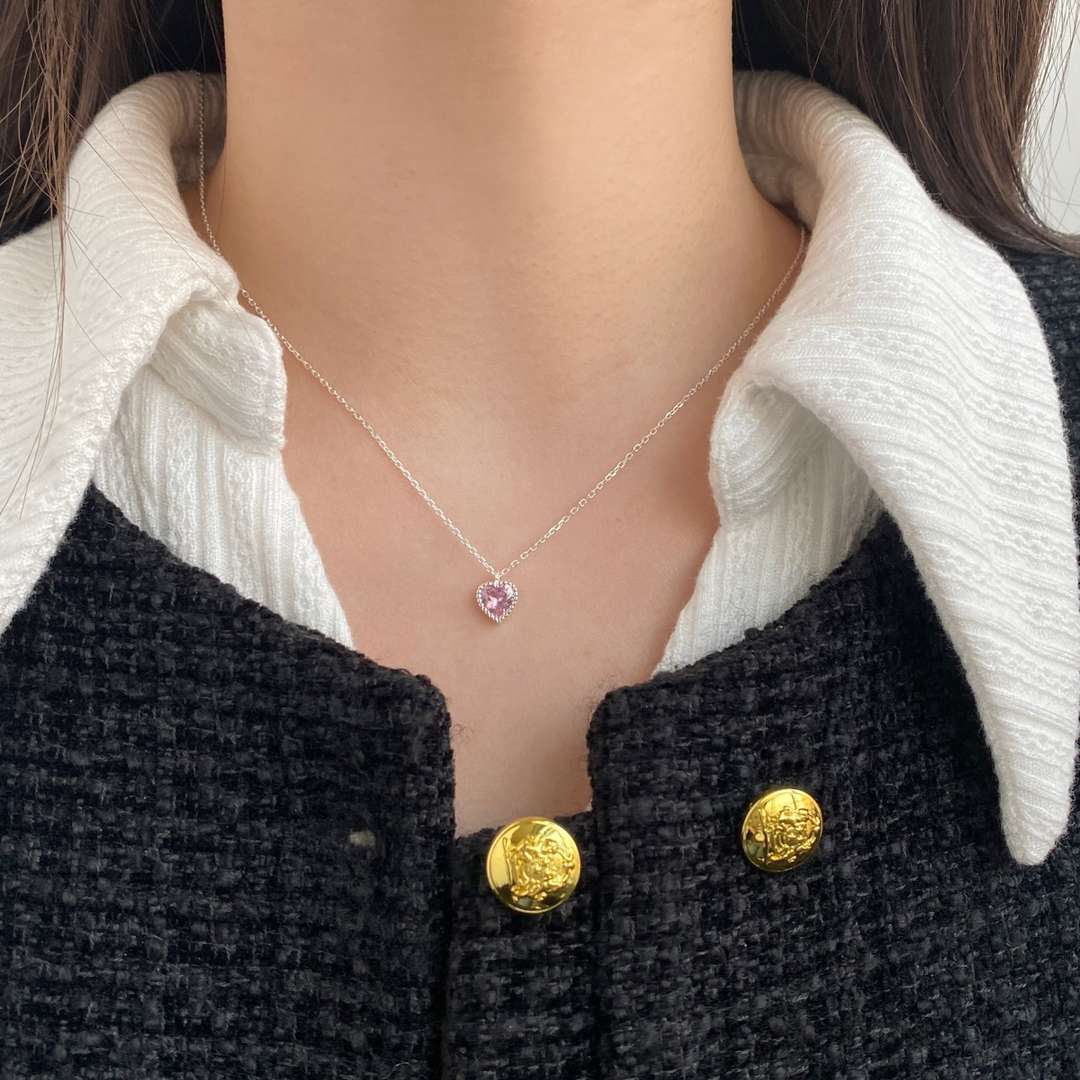 [Love's Uplift]Ornate Heart Shape Necklace
