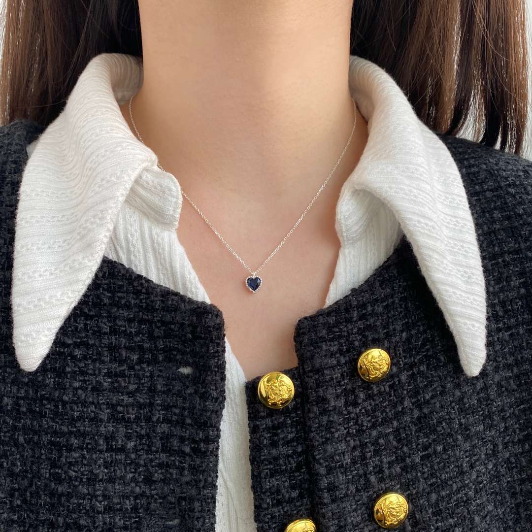 [Love's Uplift]Ornate Heart Shape Necklace