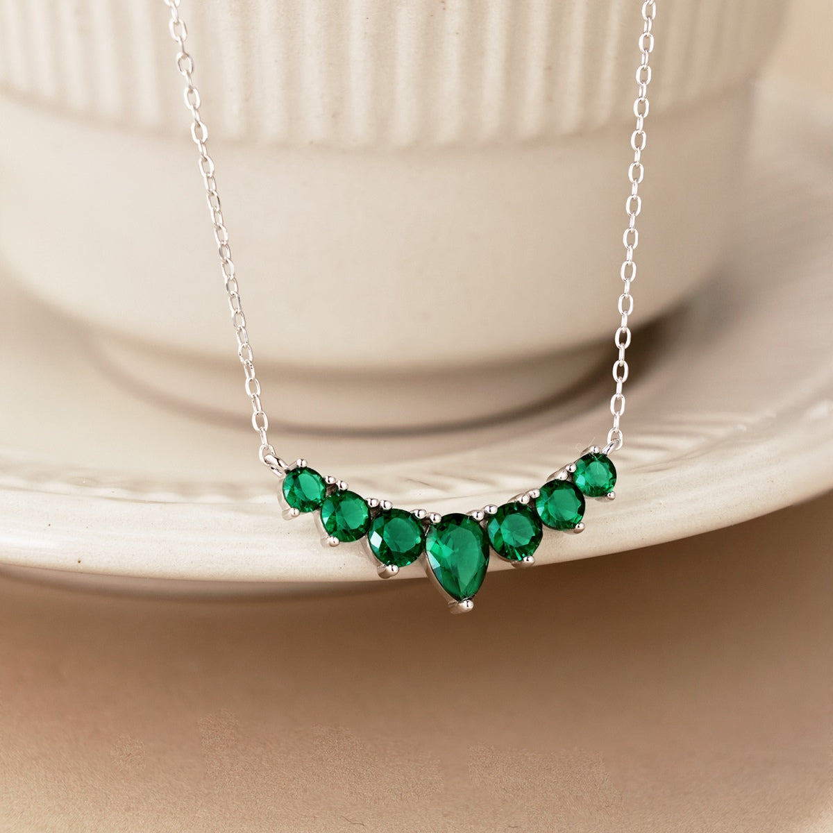 [Love's Uplift]Dainty Colorful Heart Necklace