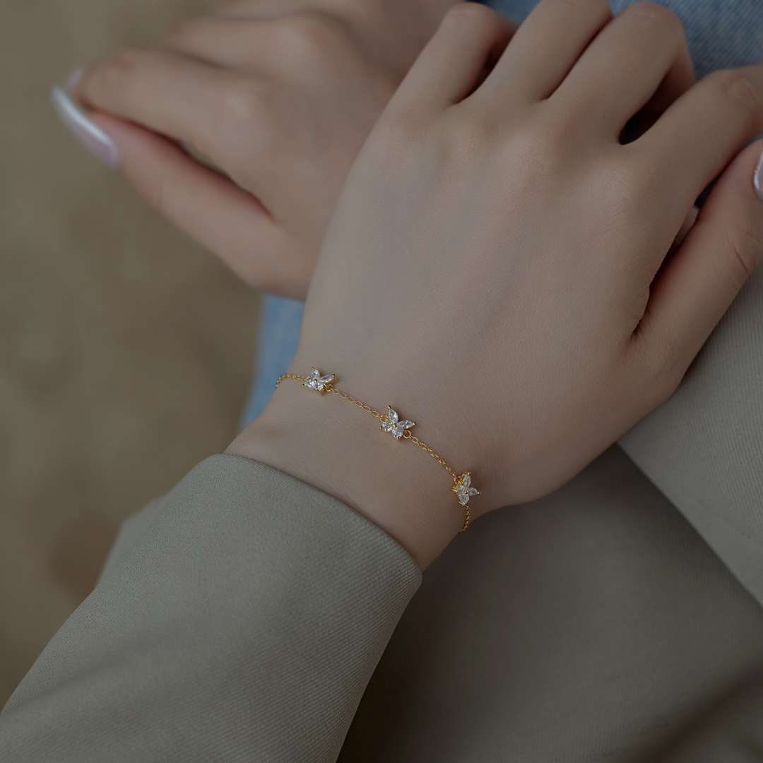 [Love's Uplift]Radiant Butterfly Shape Necklace