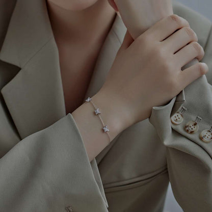 [Love's Uplift]Radiant Butterfly Shape Necklace