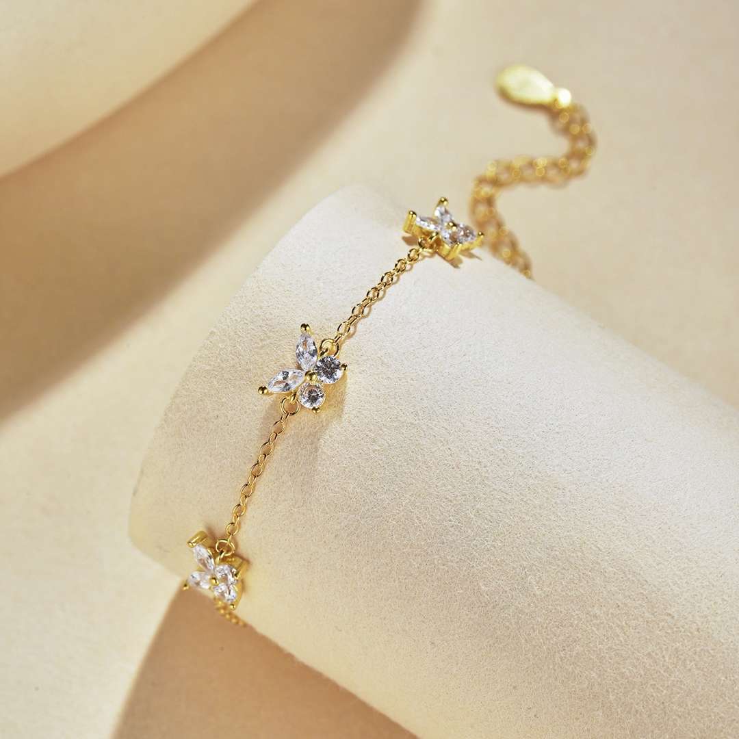 [Love's Uplift]Radiant Butterfly Shape Necklace