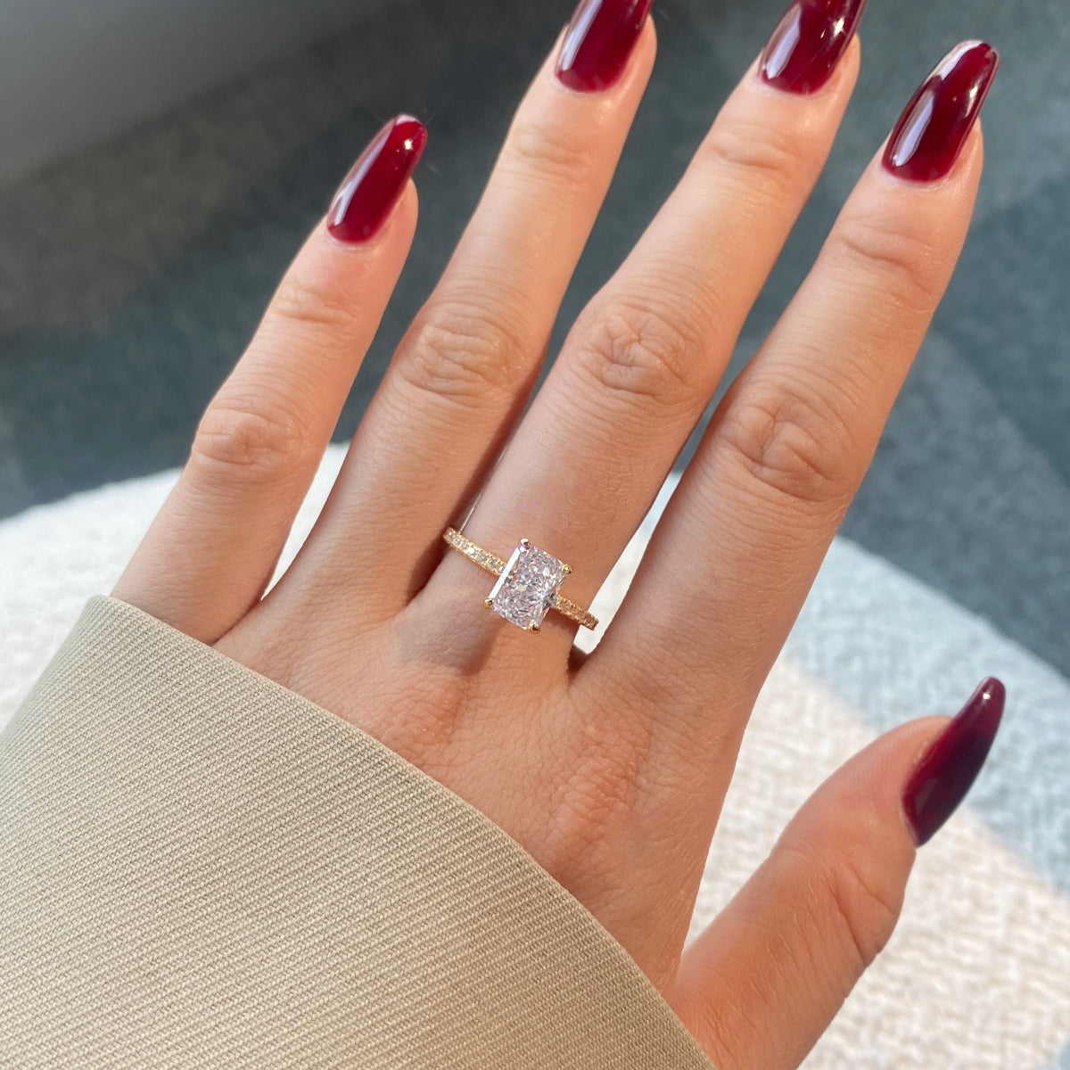 [Love's Uplift]2.0 Carat Dazzling Sparkling Radiant Cut Party Ring